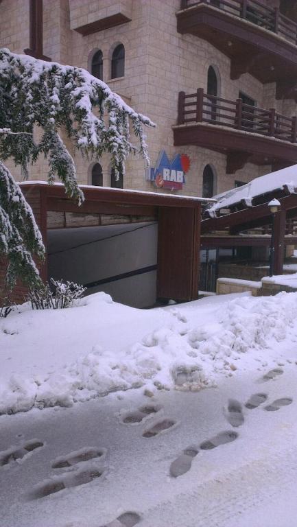 Merab Hotel Mzaar Kfardebian Exterior photo