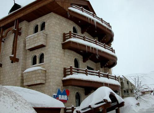 Merab Hotel Mzaar Kfardebian Exterior photo